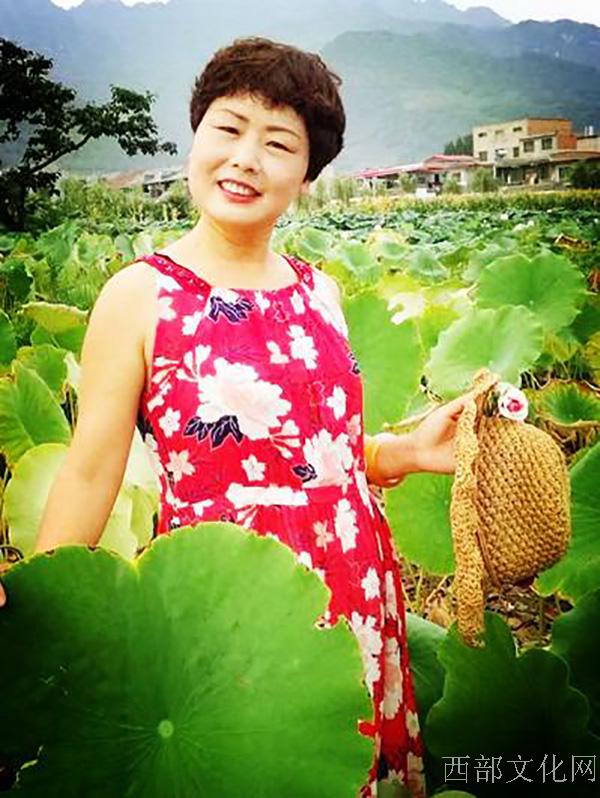 张妮2.jpg